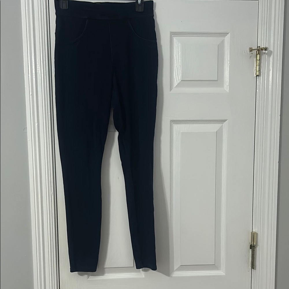 Dark Navy Hue jeggimgs from Dillards